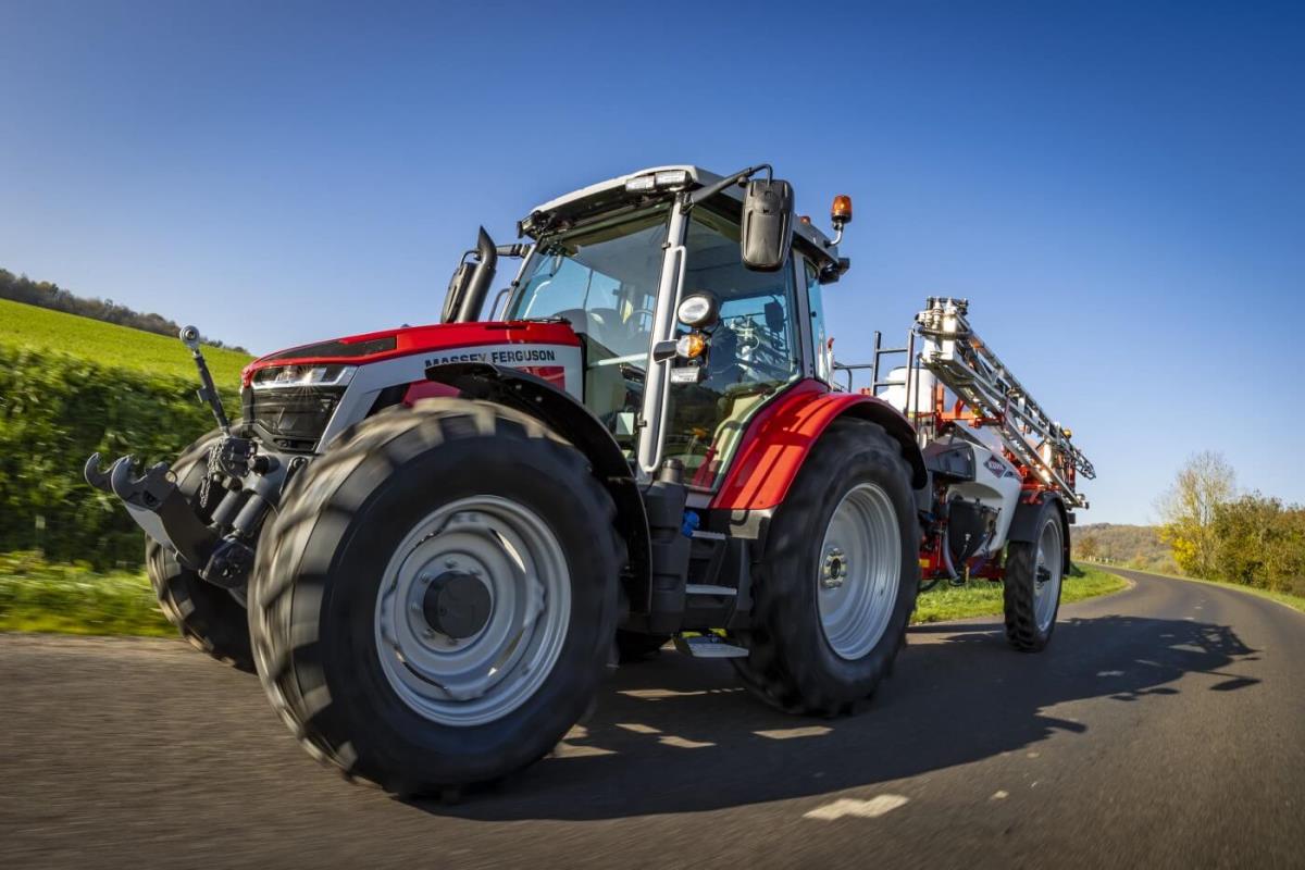 Massey Fergsuon 5 Series 