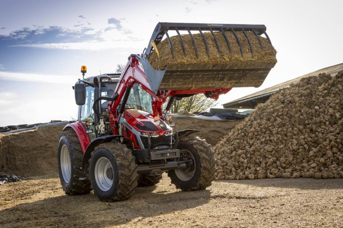 Massey Fergsuon 5 Series 